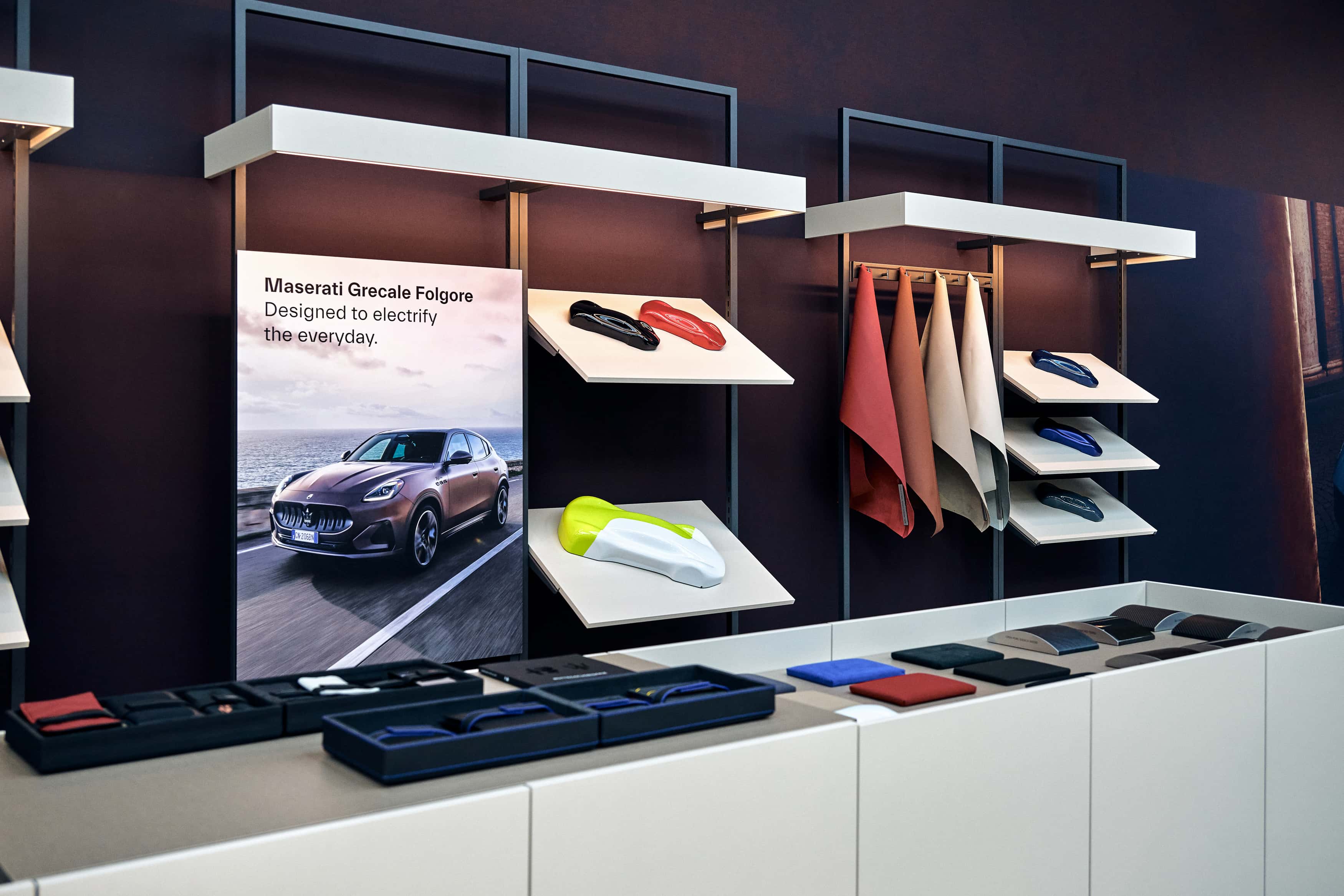 12_玛莎拉蒂“三叉戟之年”于2026布鲁塞尔车展优雅启幕